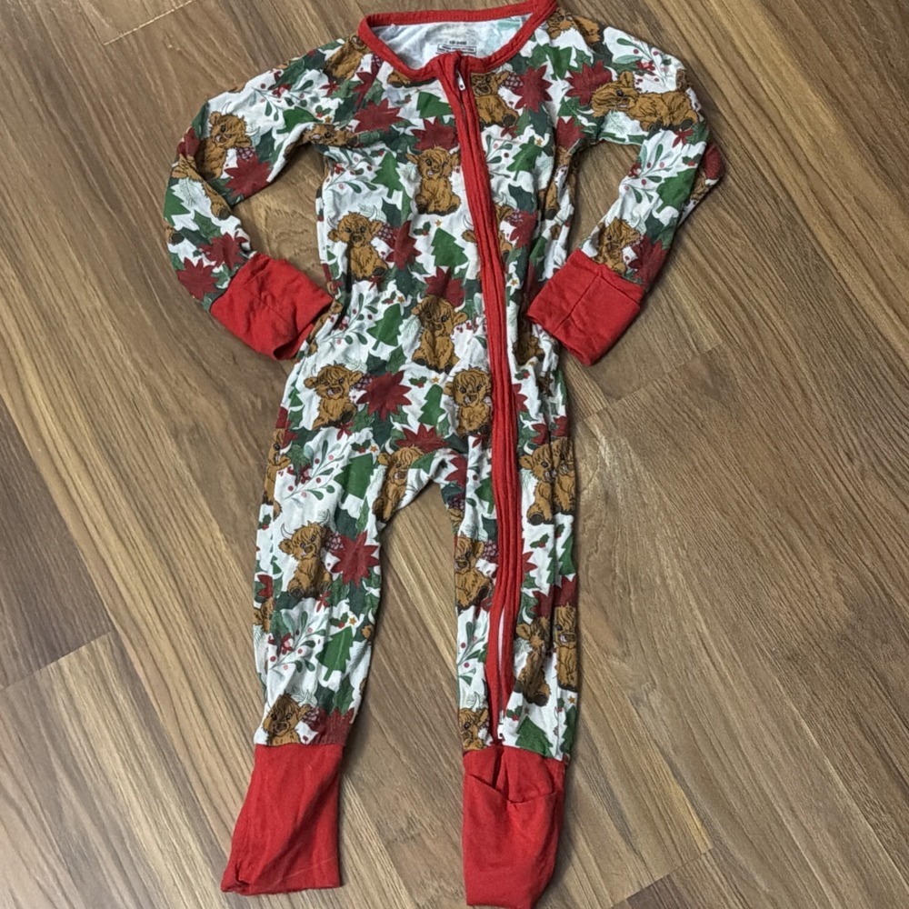 Bamboo Baby Girls 18-24 Months Christmas Highland Cows Footed Sleeper Pajamas